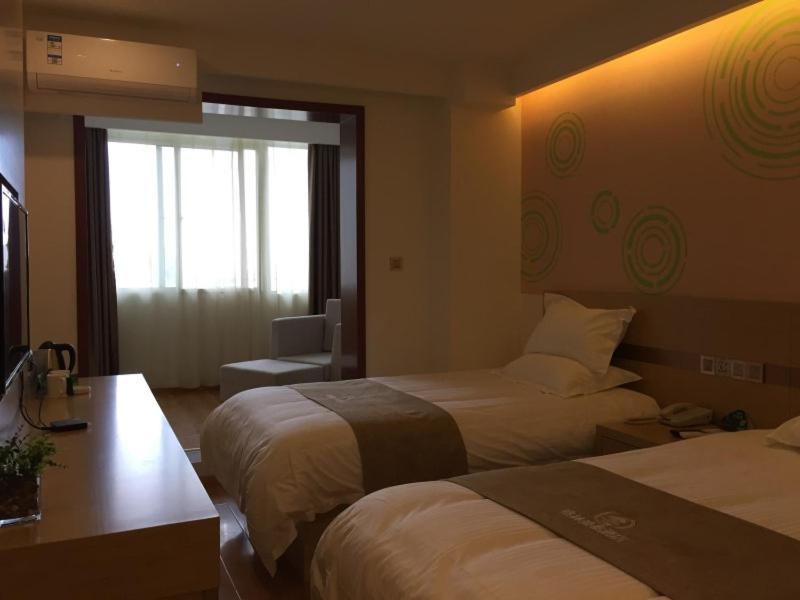 Greentree Inn Xi'An Railway Station Airport Bus Wulukou Subway Station Business Hotel Bagian luar foto
