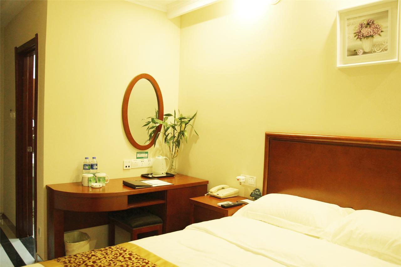 Greentree Inn Xi'An Railway Station Airport Bus Wulukou Subway Station Business Hotel Bagian luar foto