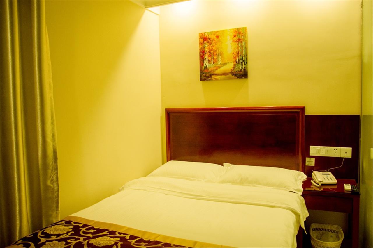 Greentree Inn Xi'An Railway Station Airport Bus Wulukou Subway Station Business Hotel Bagian luar foto
